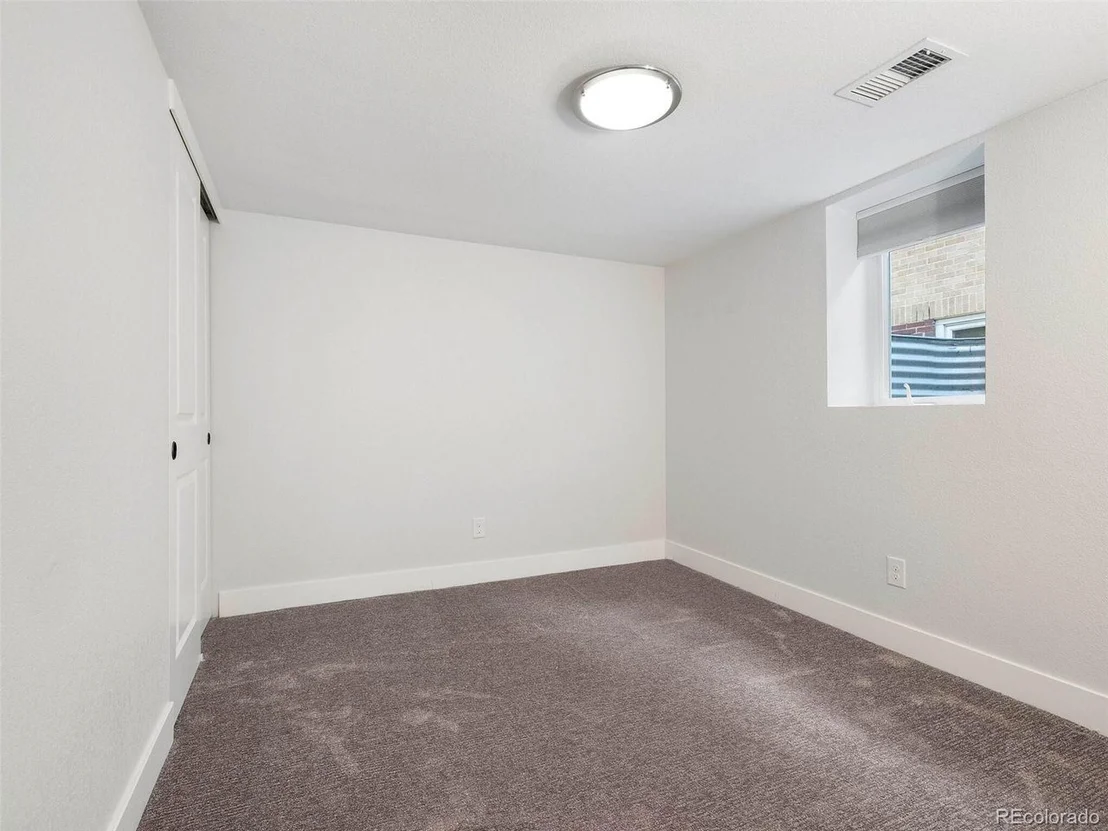 Photo of 3378 W Clyde Pl