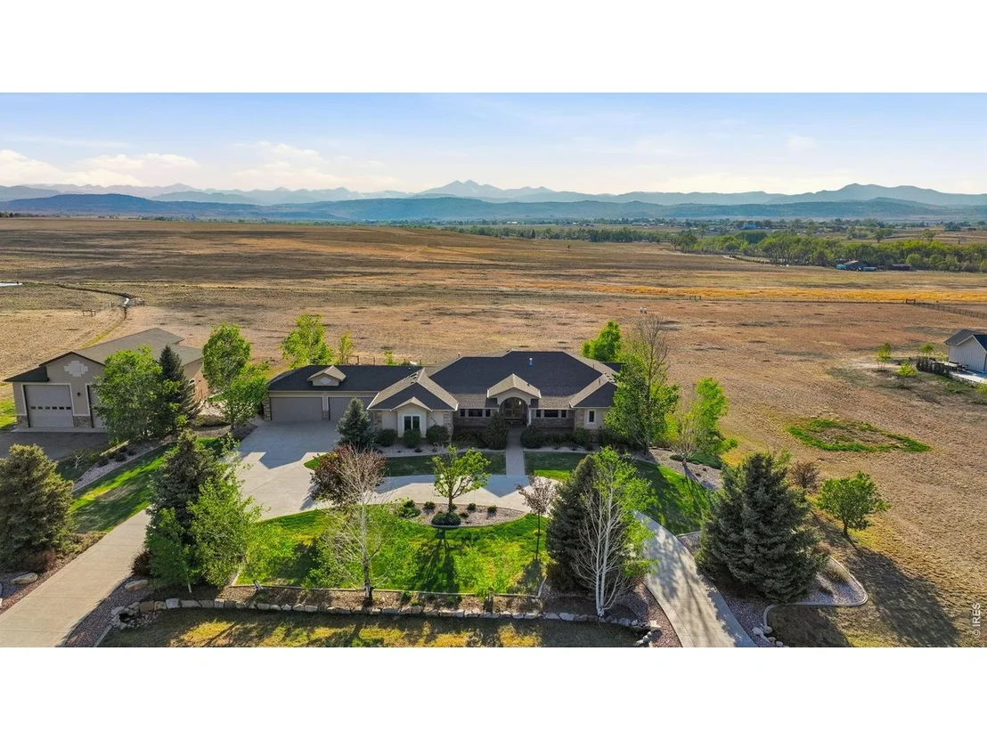 Photo of 2153 Mountain River Rd