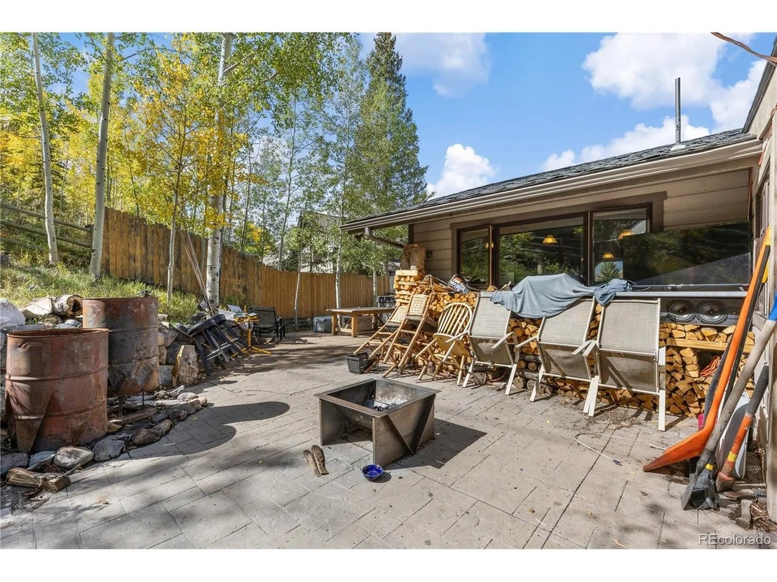 Photo of 208 Deer Path Rd