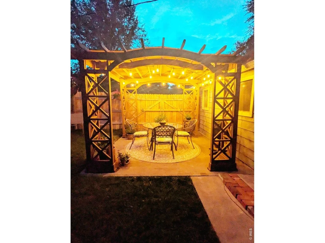 Photo of 230 Elm St