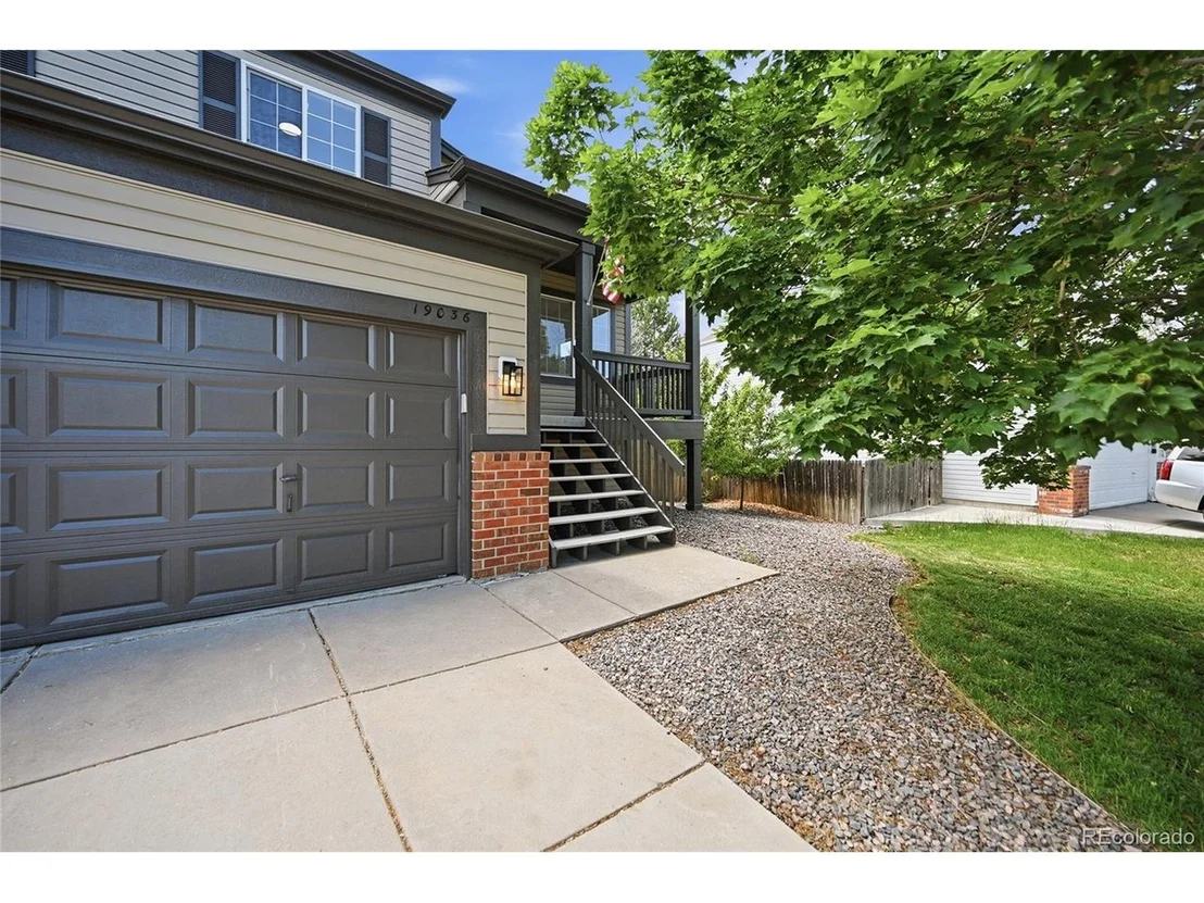 Photo of 19036 E Ithaca Pl