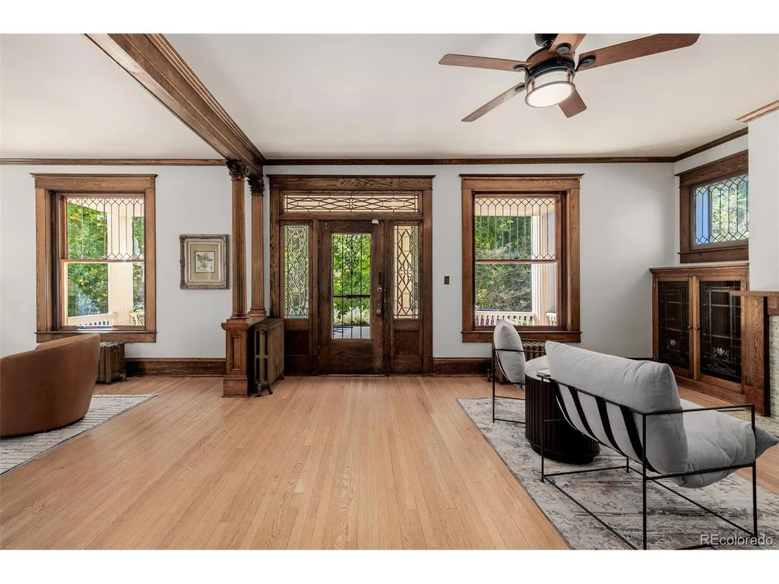 Photo of 2582 Eudora St