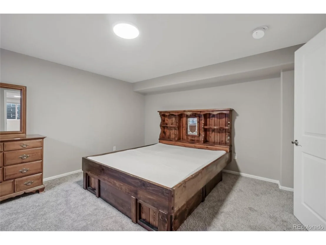 Photo of 272 Castle Dr