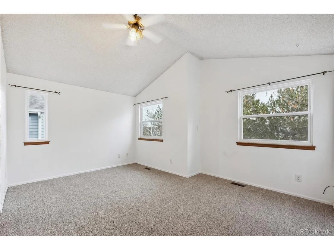 Photo of 4050 E 133rd Cir
