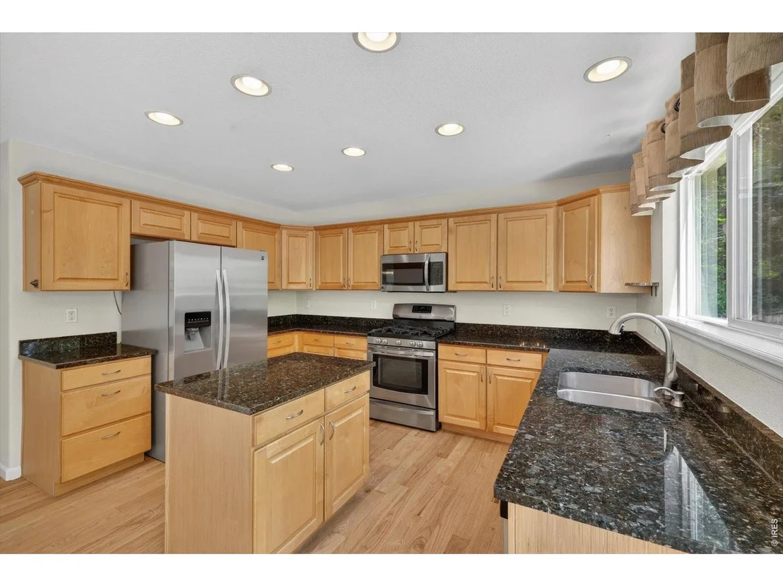 Photo of 1106 Button Rock Dr