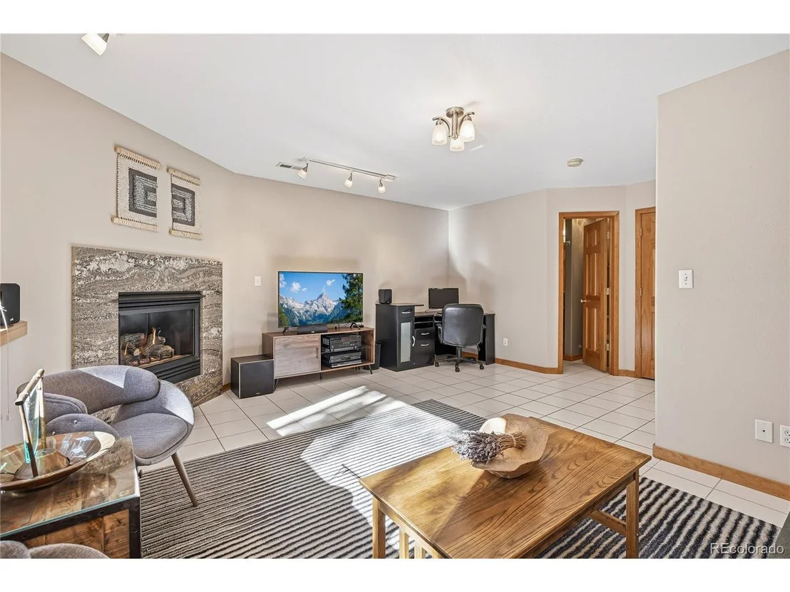 Photo of 9274 Sandy Ln