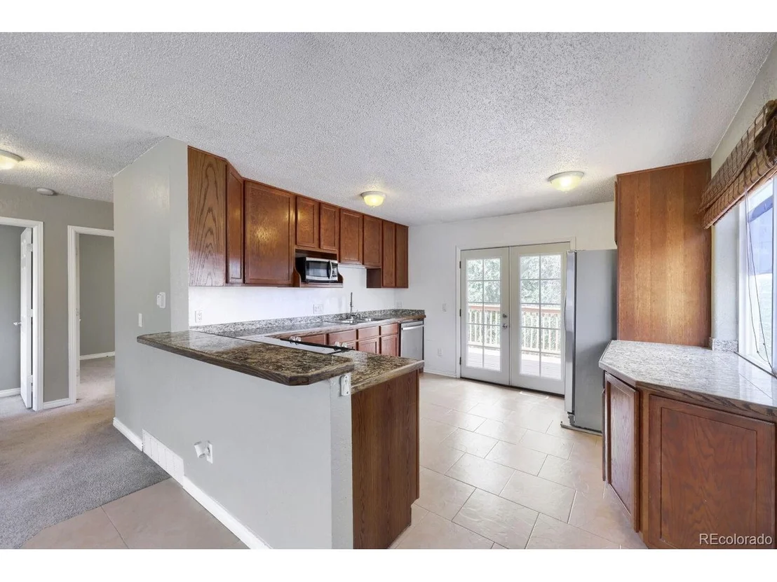Photo of 7530 Hilltop Cir
