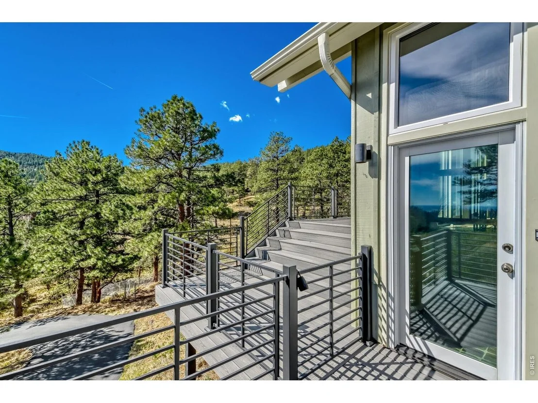 Photo of 3132 Linden Dr