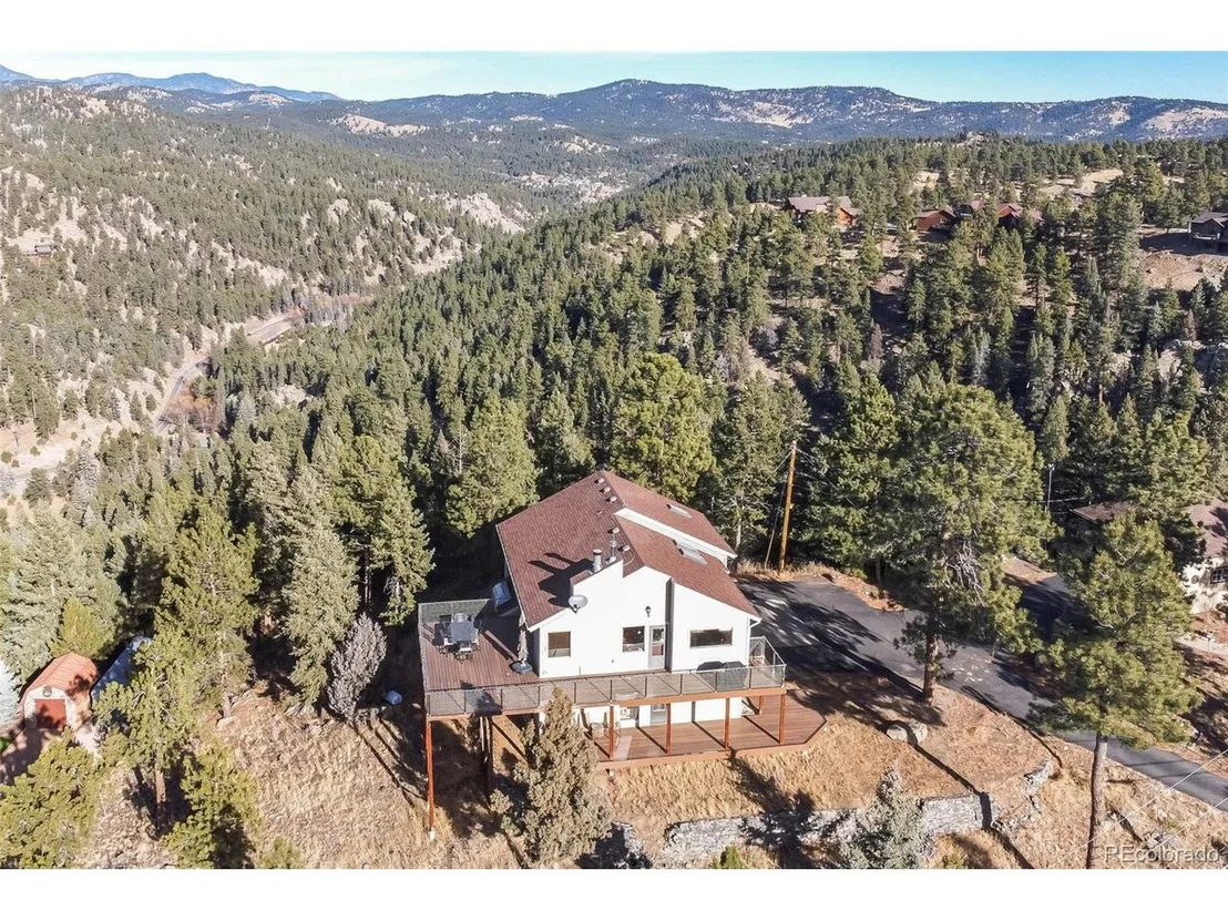 Photo of 27381 Overlook Dr