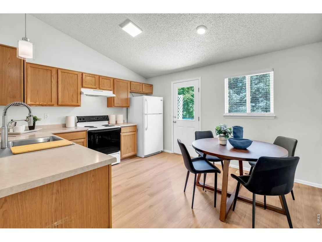 Photo of 1106 Red Oak Dr