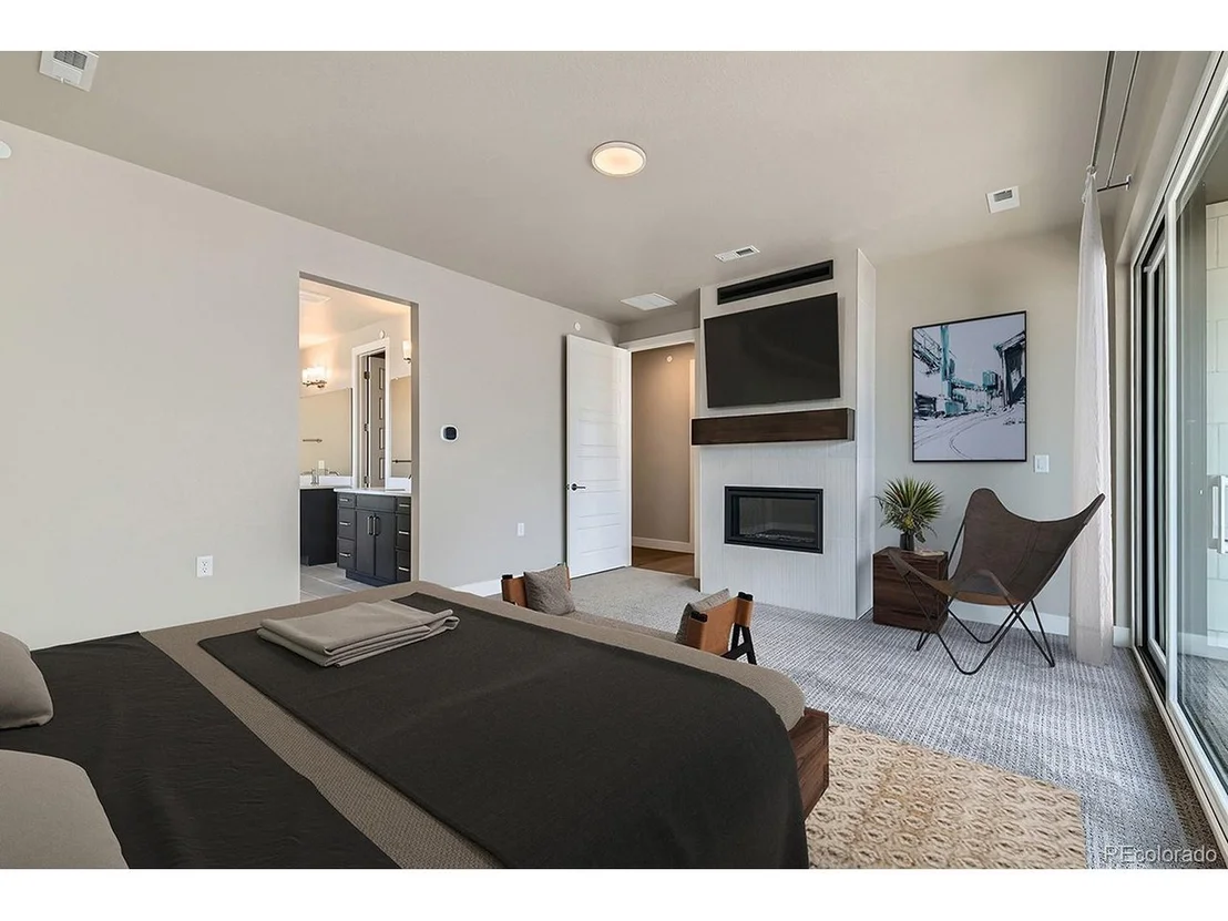 Photo of 16599 Peak Way