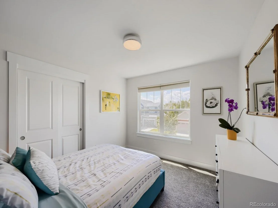 Photo of 2902 Twin Lakes Cir
