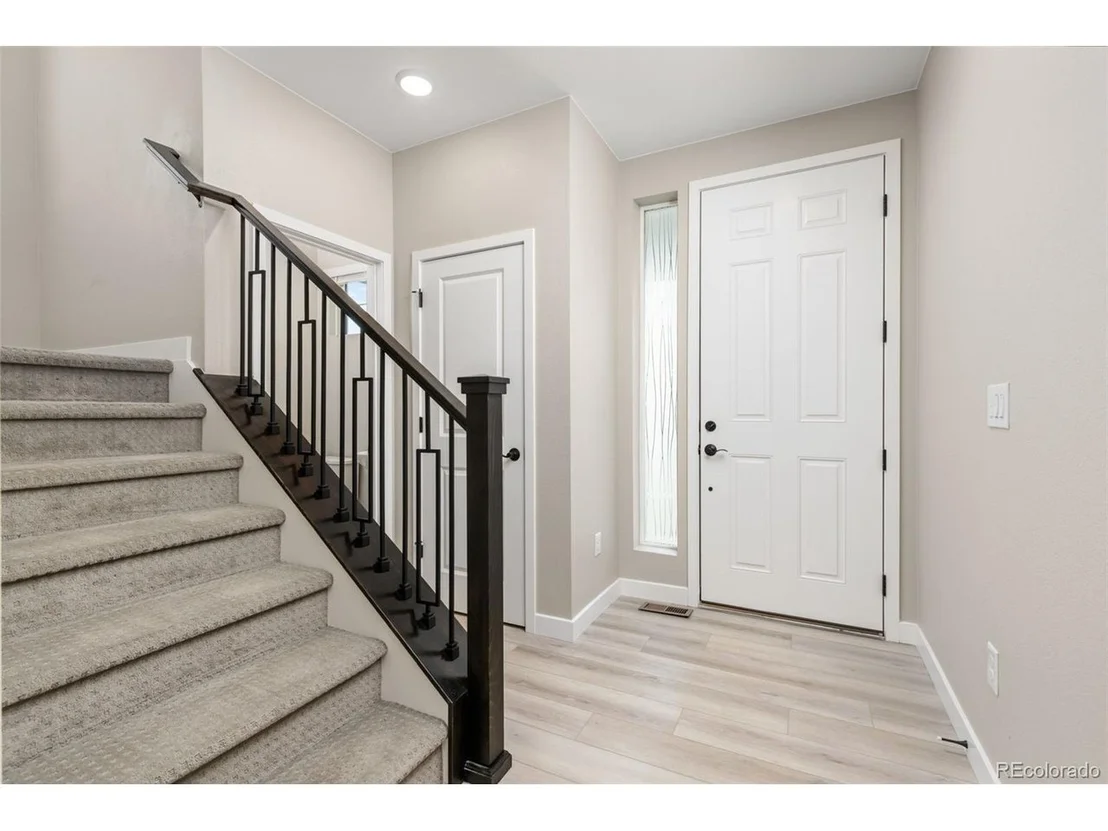 Photo of 5388 Riverbend Ave