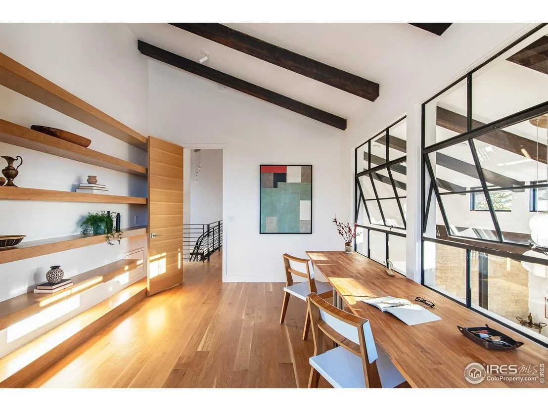 Photo of 210 Cactus Ct