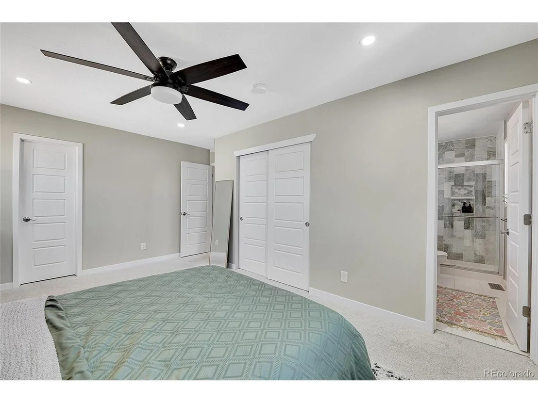 Photo of 9749 Meade Cir
