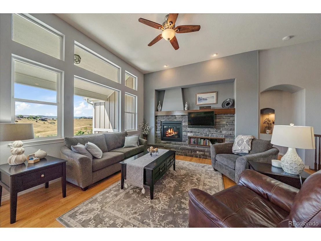 Photo of 8412 Quaker Cir