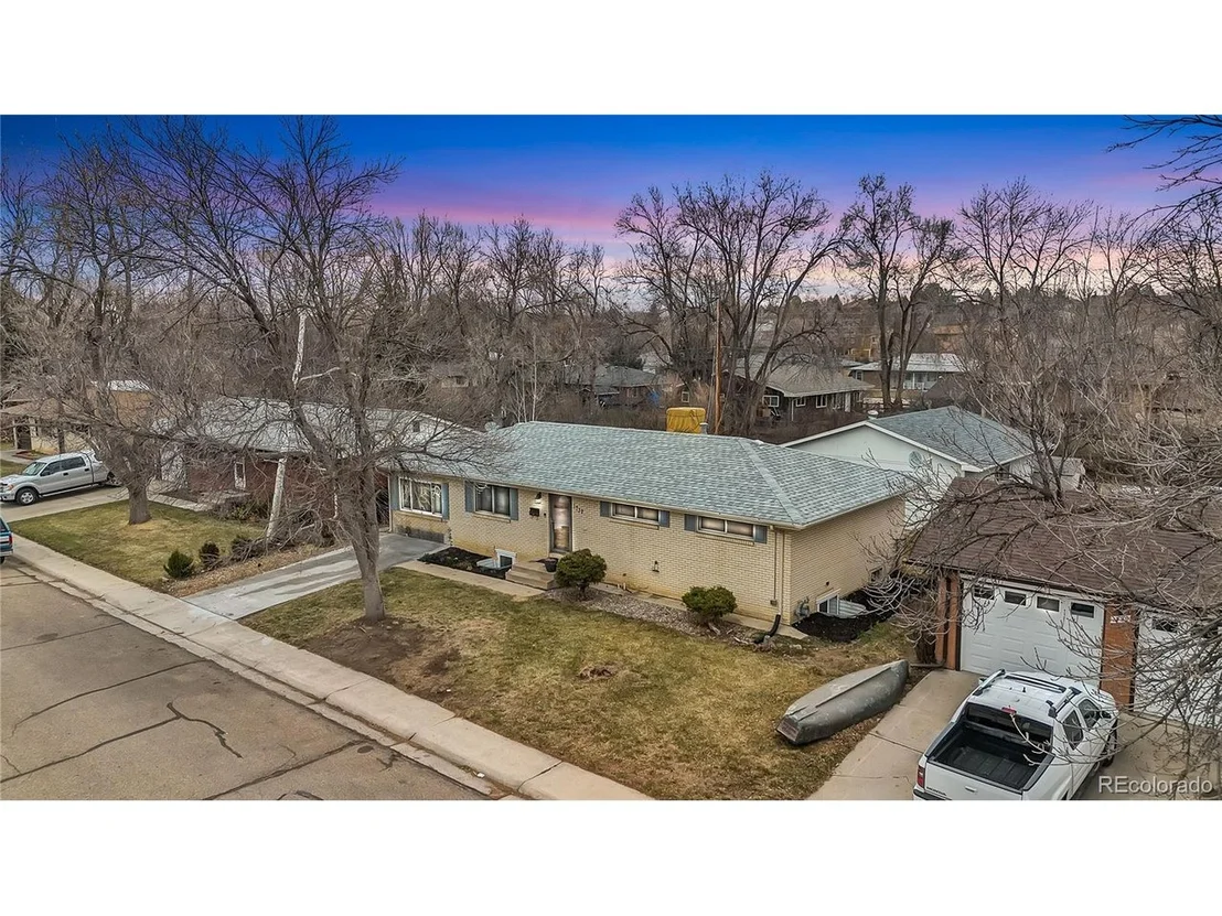 Photo of 1732 Centennial Dr