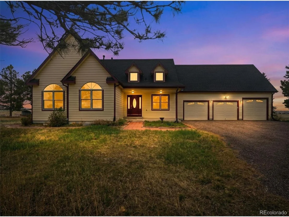 Photo of 7655 Summer Cir
