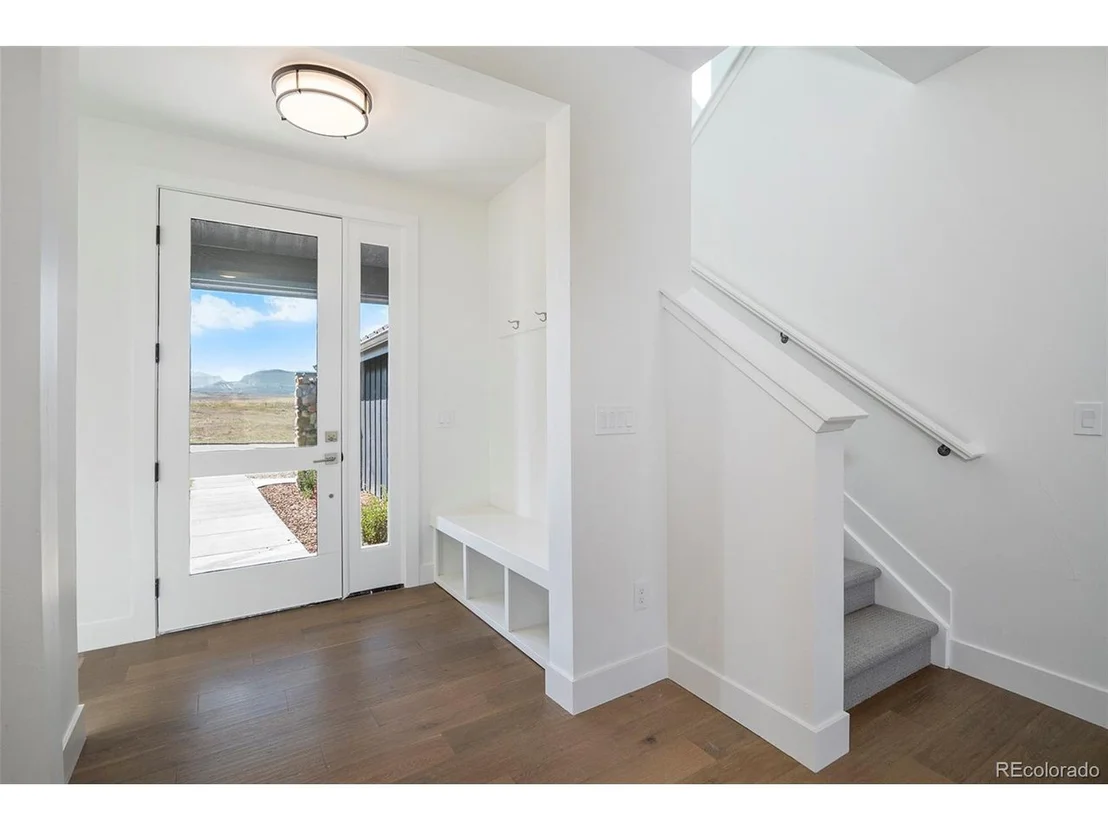 Photo of 400 Thompson Ave