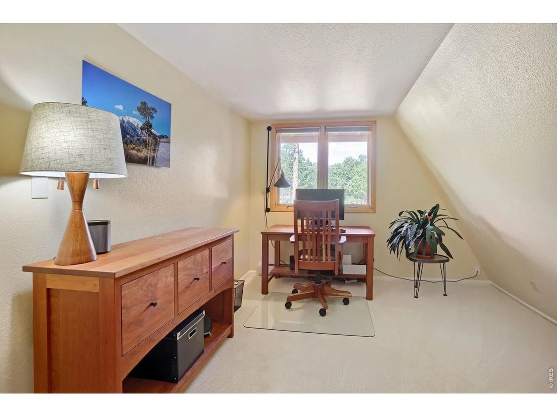 Photo of 6010 Flagstaff Rd