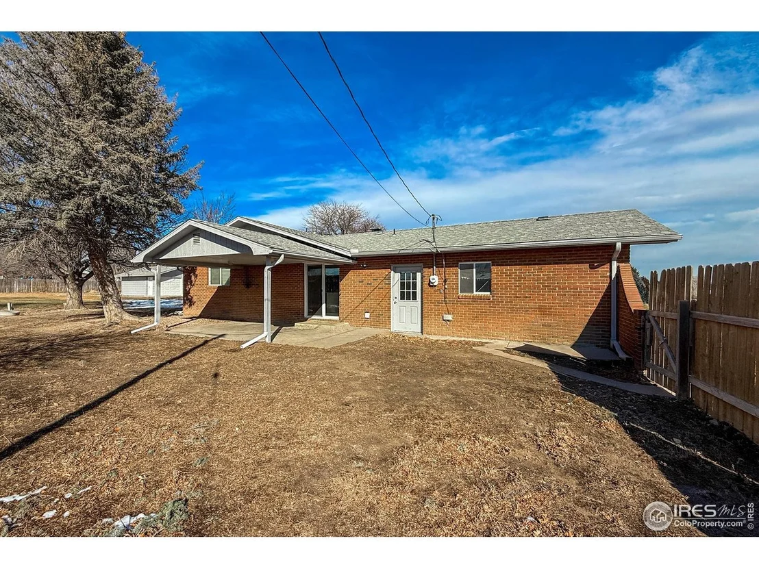 Photo of 37201 Northwest Dr