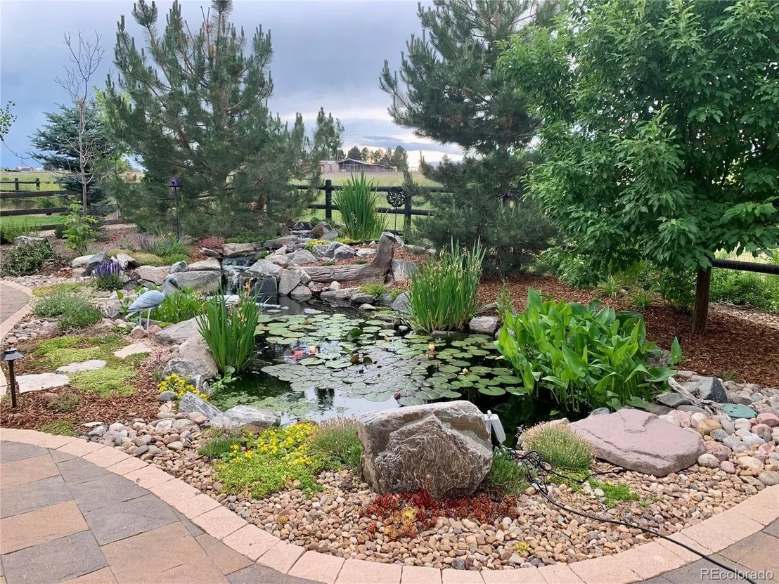 Photo of 23570 E Swallow Cir