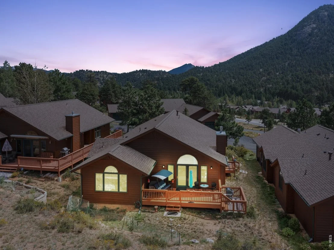 Photo of 677 Cedar Ridge Cir