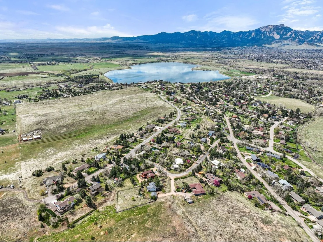 Photo of 1372 Glacier Pl