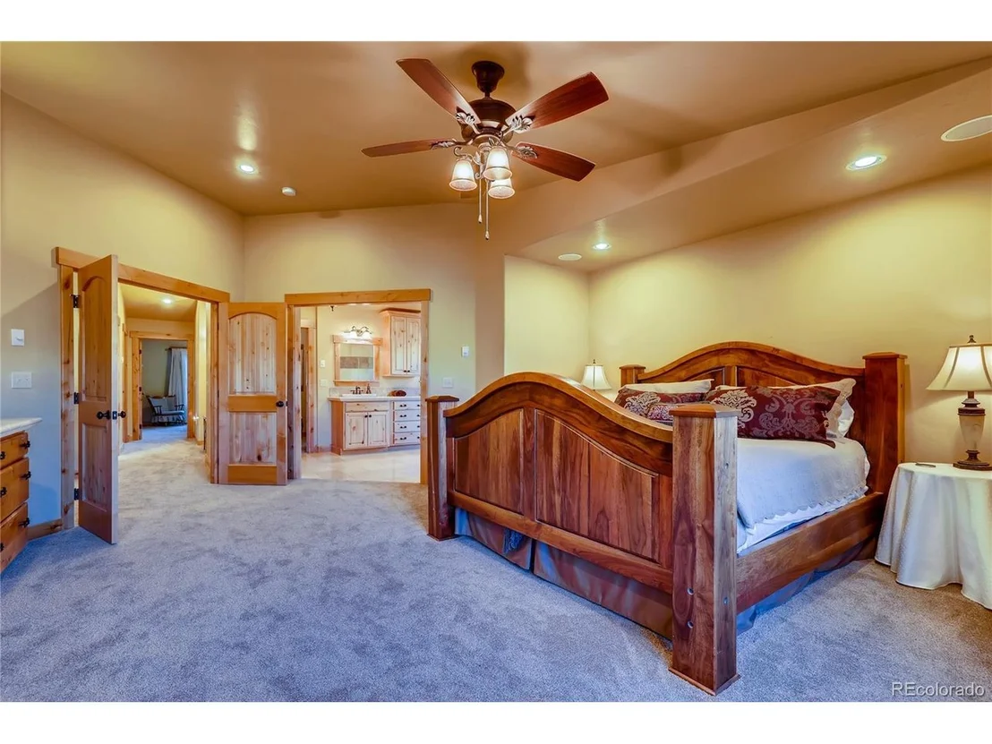 Photo of 146 Lone Wolf Ct