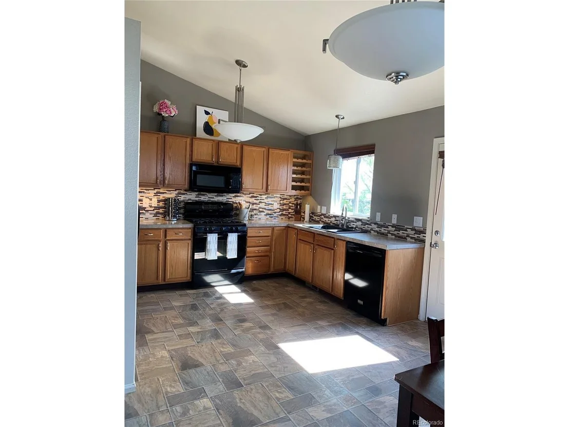 Photo of 902 Cliffrose Way