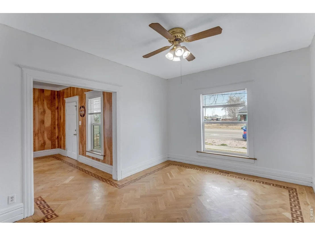 Photo of 403 9th Ave