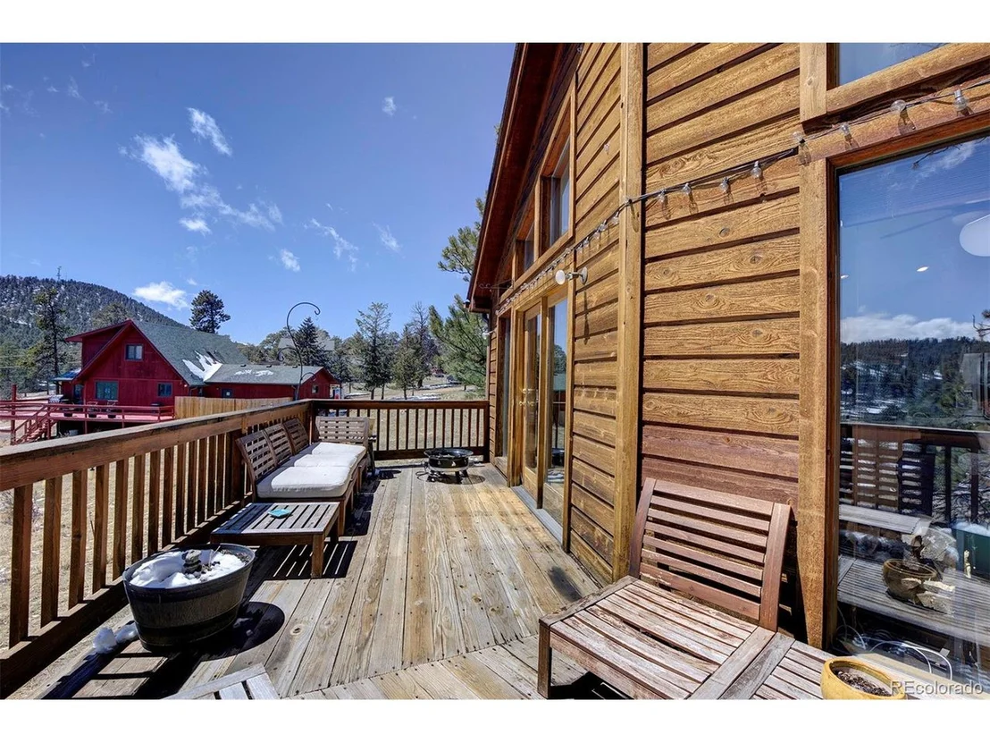 Photo of 454 Conifer Dr