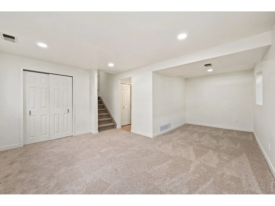 Photo of 2433 Sunset Dr