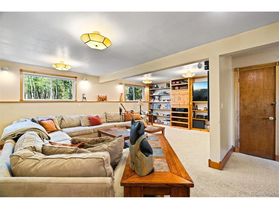 Photo of 163 Meadow View Ln