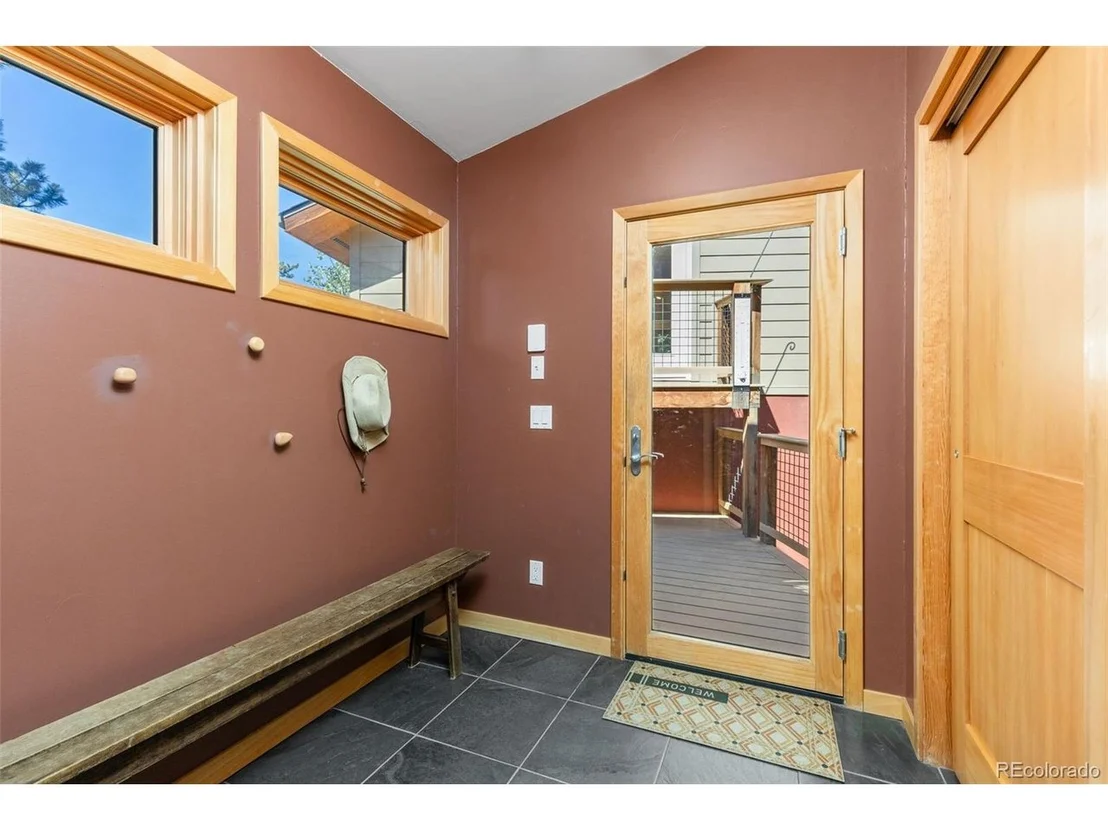 Photo of 84 Albert Dr