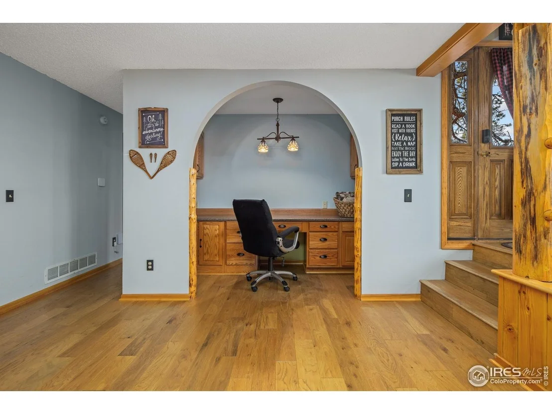 Photo of 578 Alpine Dr