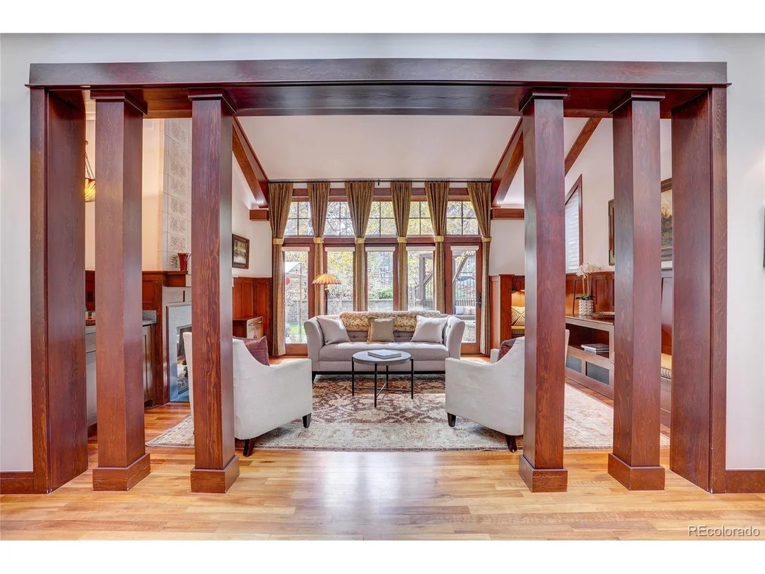 Photo of 25751 Village Cir