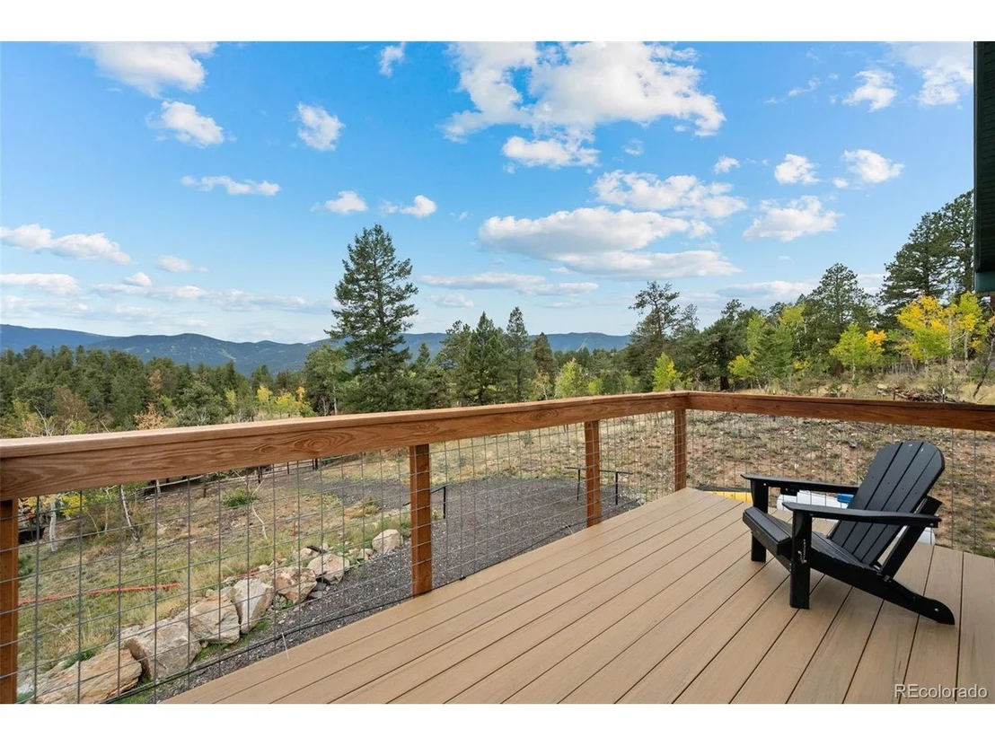 Photo of 150 Summit Dr