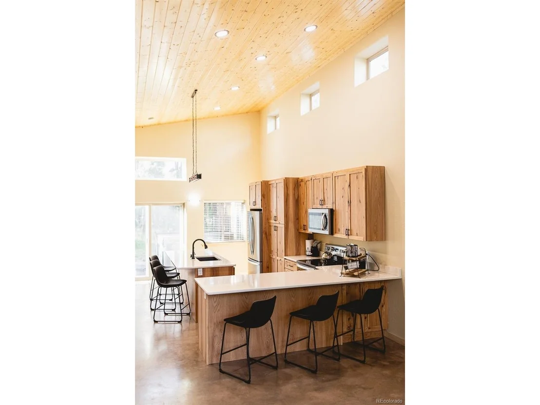 Photo of 1249 Circle 73