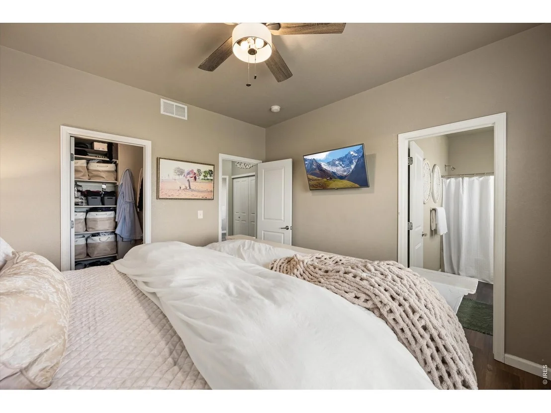 Photo of 1933 Sunset Cir
