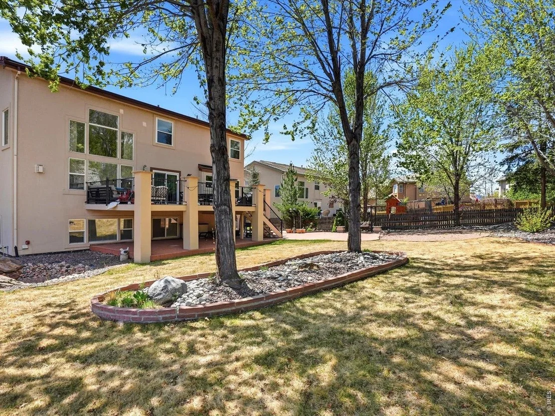 Photo of 445 Edison Pl