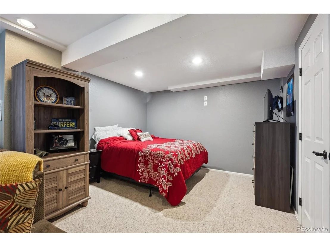 Photo of 23634 Broadmoor Dr