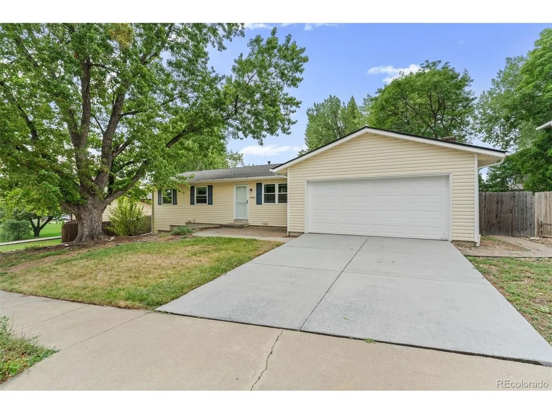 Photo of 9424 W 75th Way