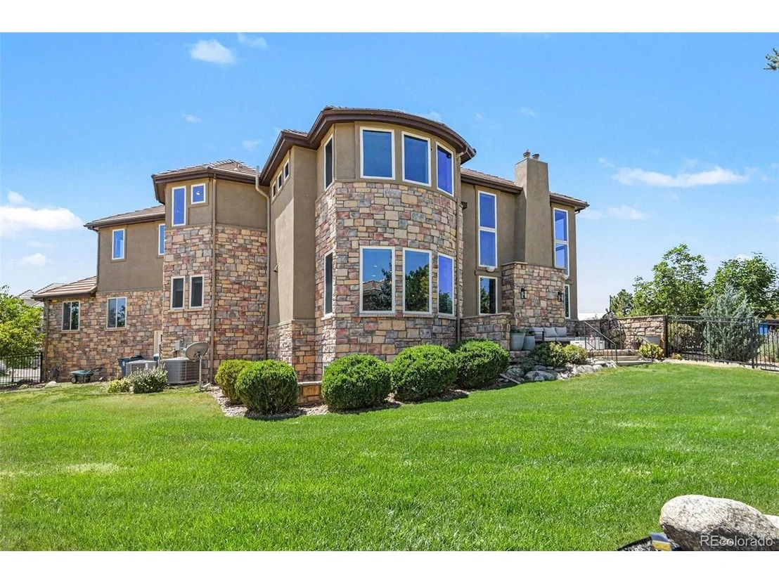 Photo of 15501 Fairway Dr