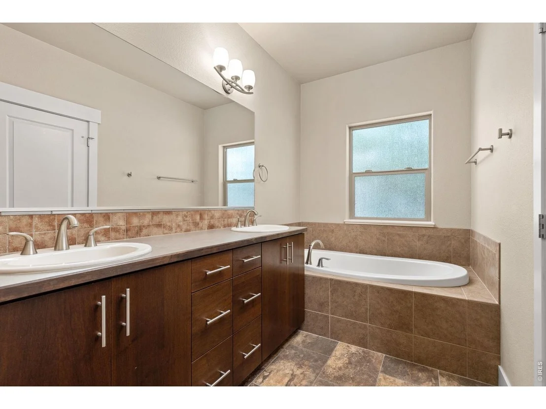 Photo of 102 Kitty Hawk Dr