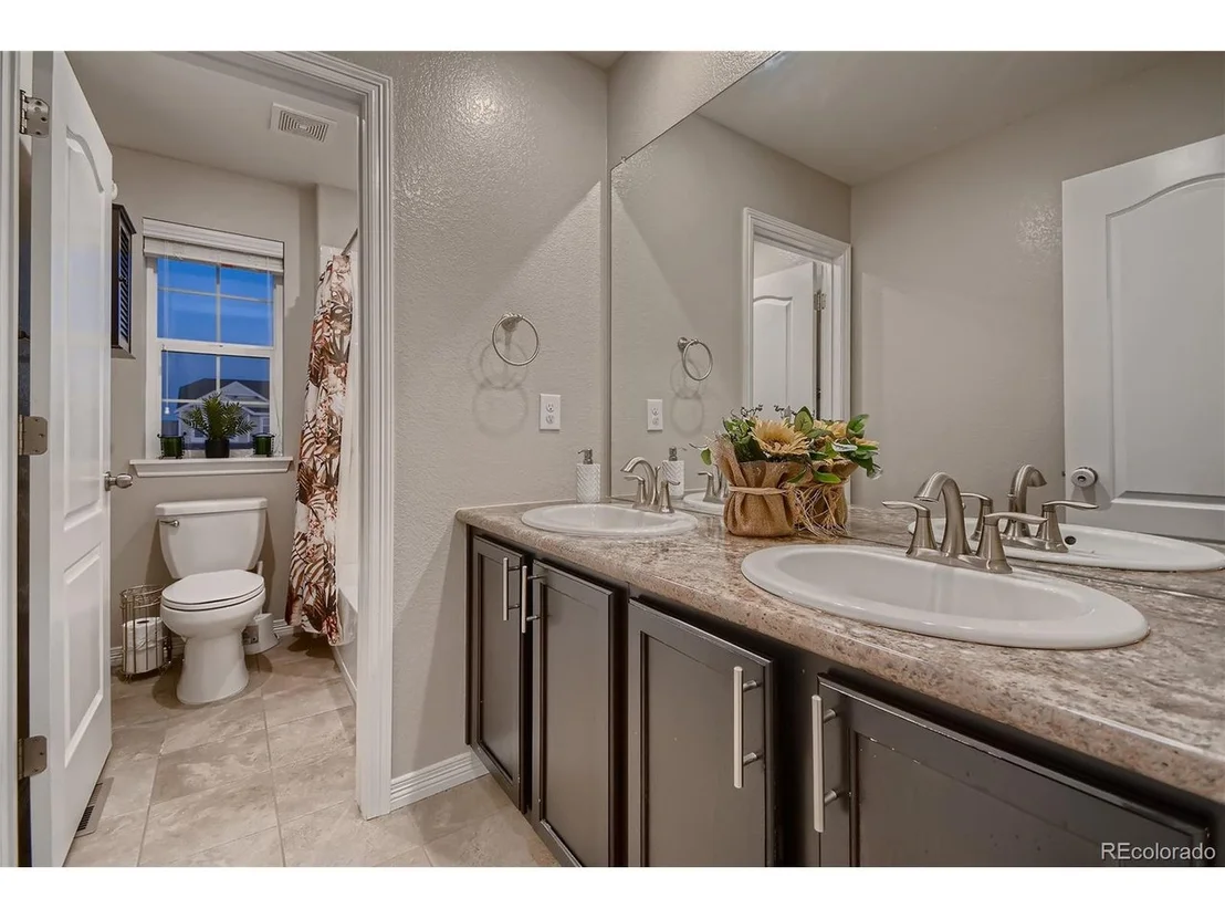 Photo of 6727 E 134th Cir