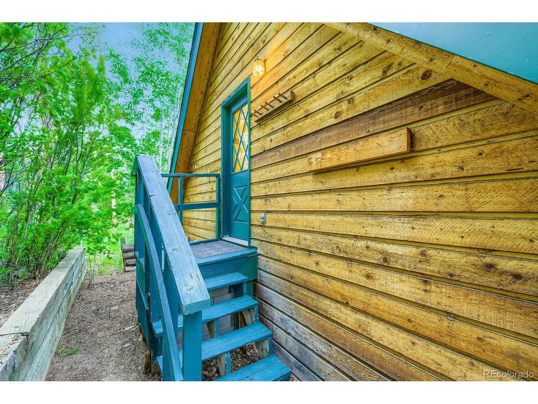 Photo of 134 Hideaway Ct