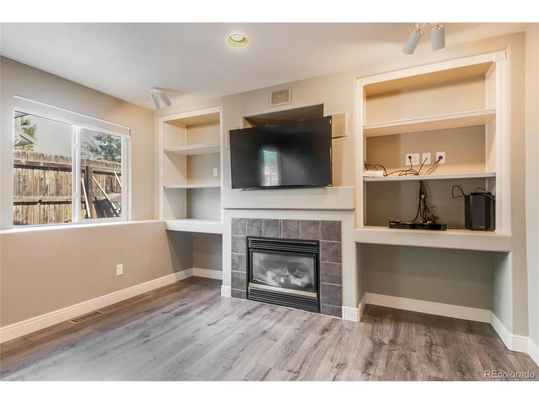 Photo of 5438 Fox Run Blvd