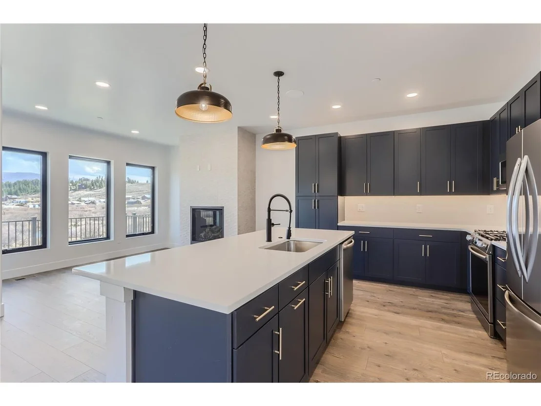Photo of 1301 James Rd