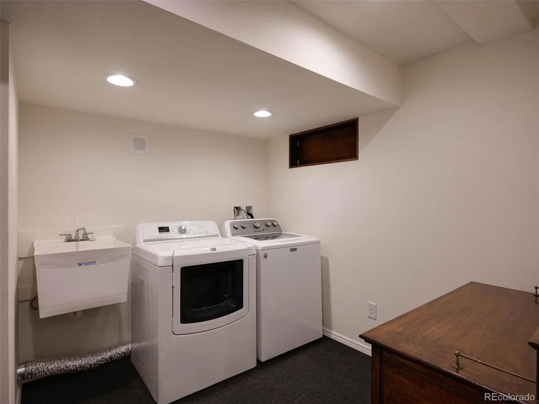 Photo of 6916 Hunter Pl